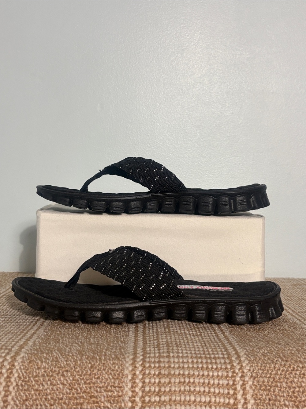 Women’s Skechers EZ Flex Cool Beach Weave Flip-Flops; Metallic Woven Straps - Picture 6 of 14